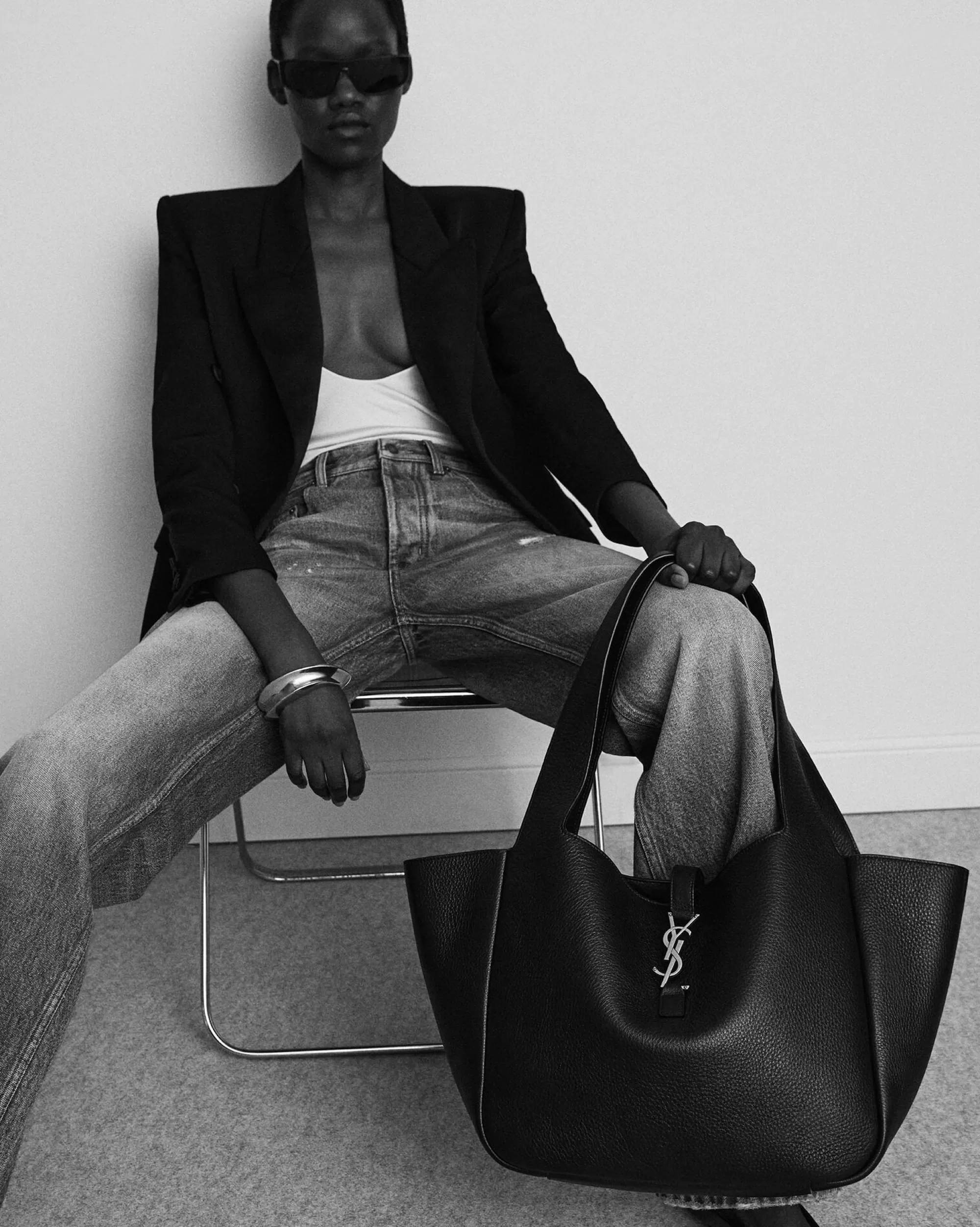 Women Saint Laurent TOTES AND SHOPPINGS | SHOULDER BAGS^LE 5 À 7 Bea In Grained Leather | | YSL.com