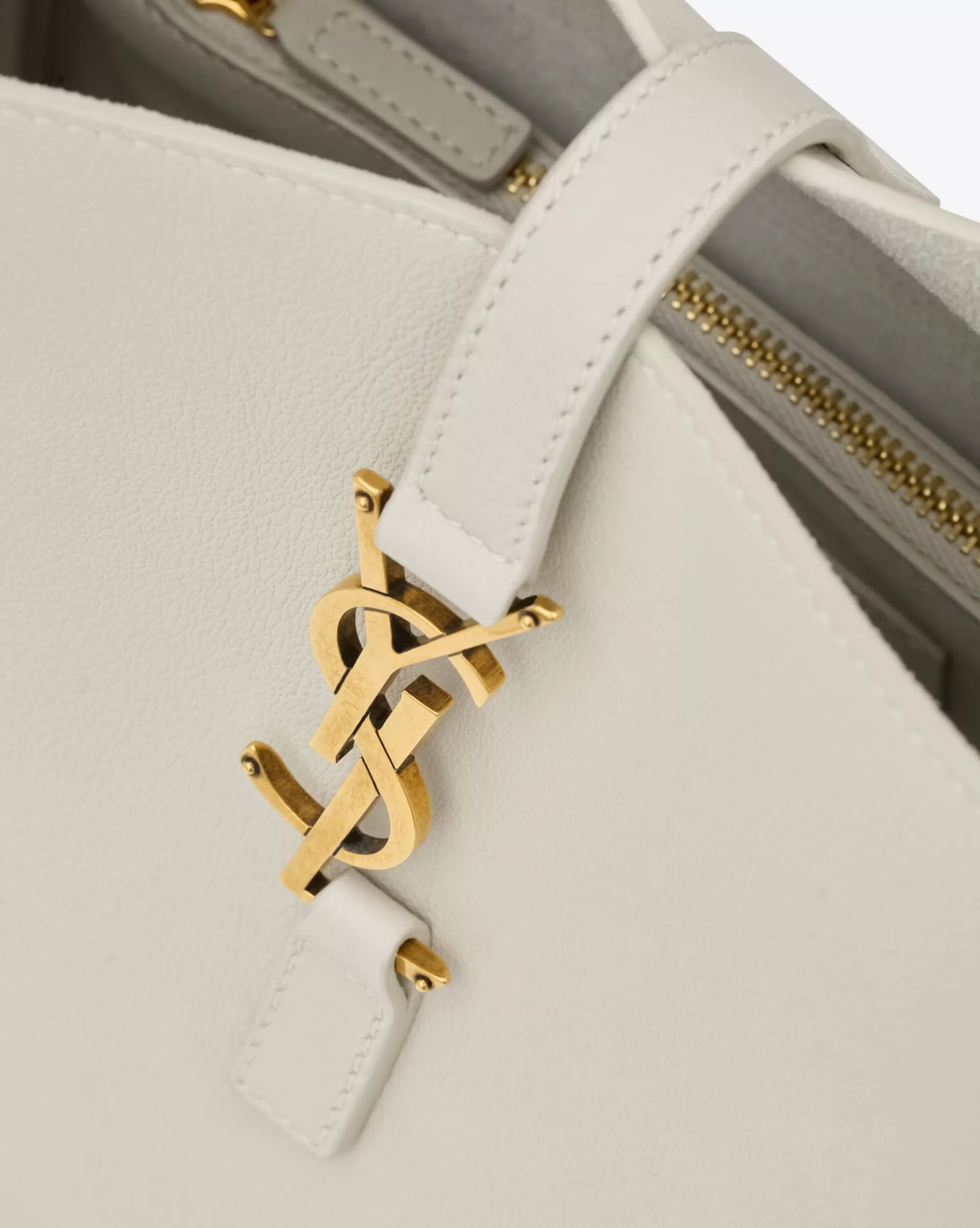 Women Saint Laurent HOBOS AND BUCKETS | SHOULDER BAGS^LE 5 À 7 SUPPLE Small IN GRAINED LEATHER | | YSL.com