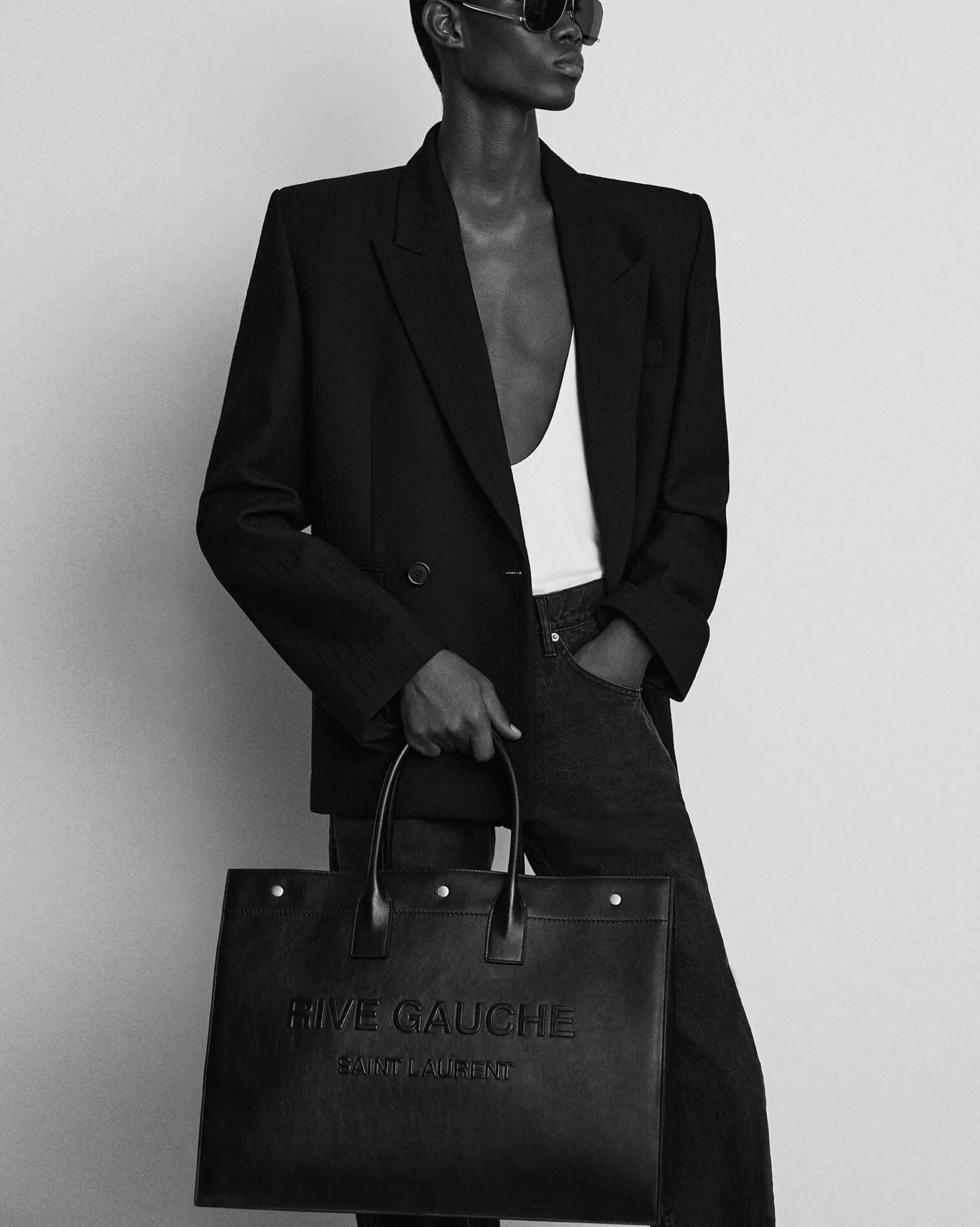 Saint Laurent SHOPPING BAGS^RIVE GAUCHE Large Tote Bag In Smooth Leather | | YSL.com