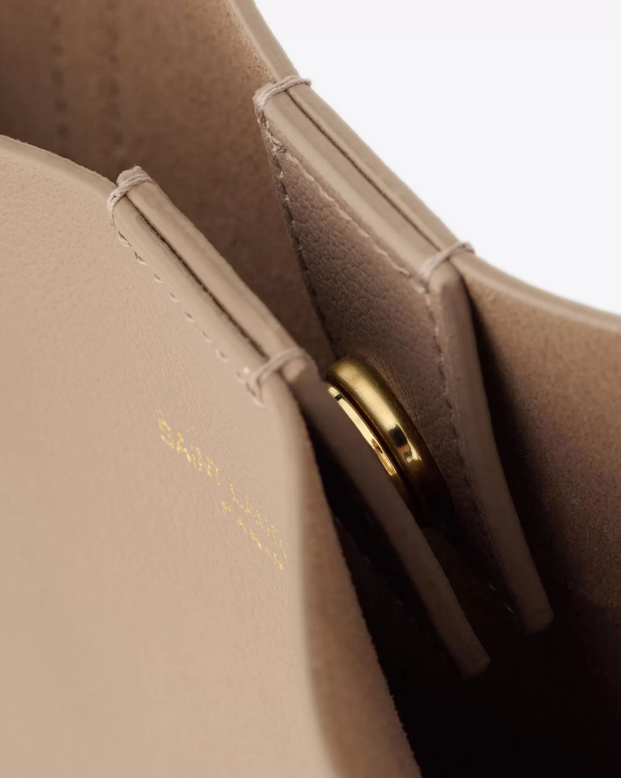 Women Saint Laurent TOTES AND SHOPPINGS^SHOPPING IN LEATHER | | YSL.com