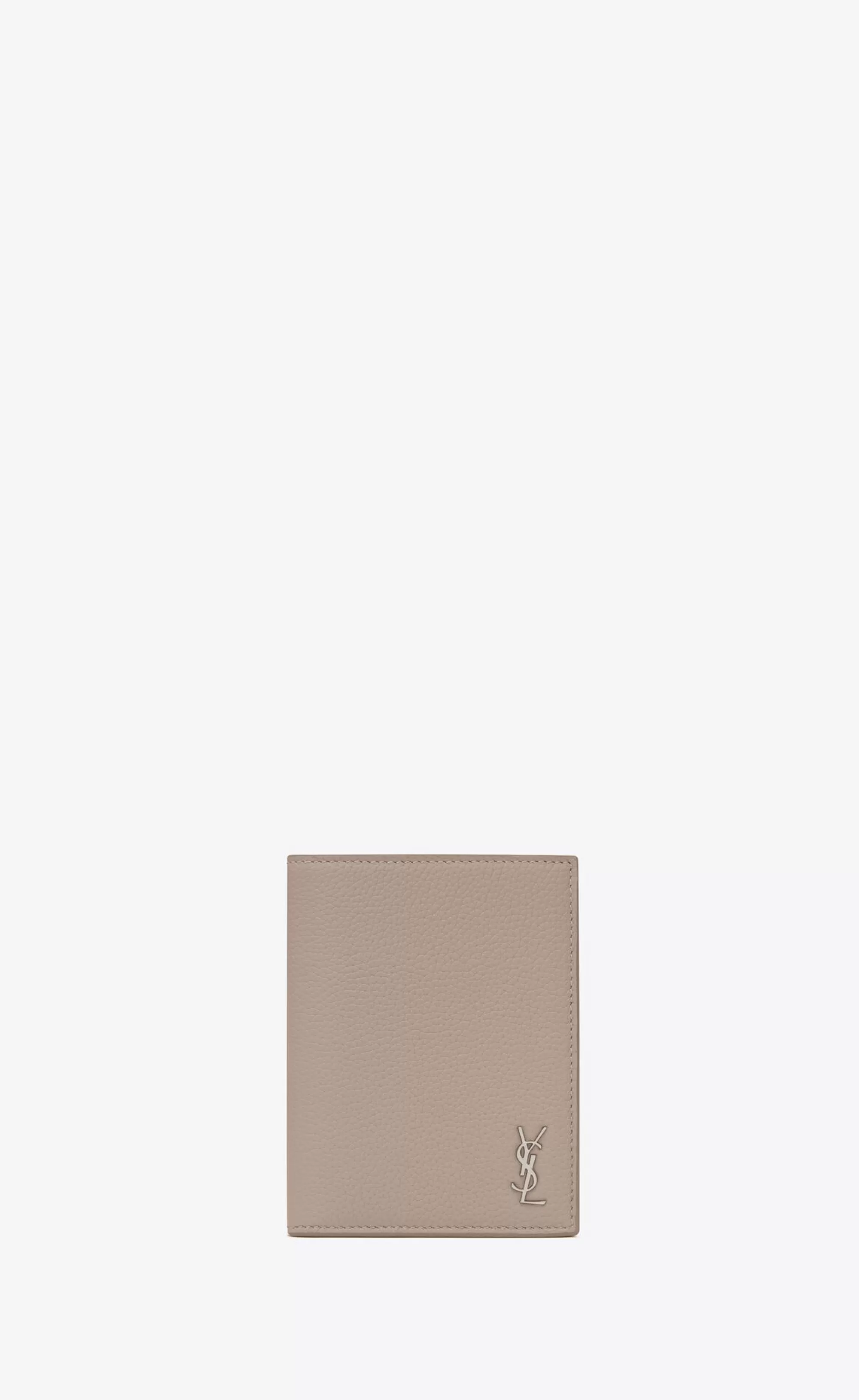 Saint Laurent CARD CASES^TINY CASSANDRE CREDIT CARD WALLET IN GRAINED LEATHER | | YSL.com